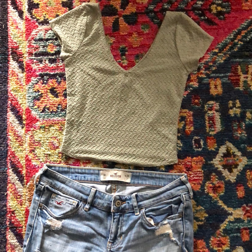 Hollister soft, textured seafoam green crop top